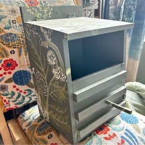 Painted owl box